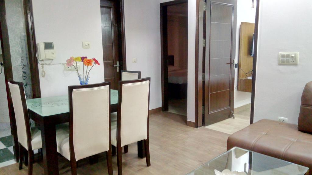 New India Home Stay New Delhi Buitenkant foto