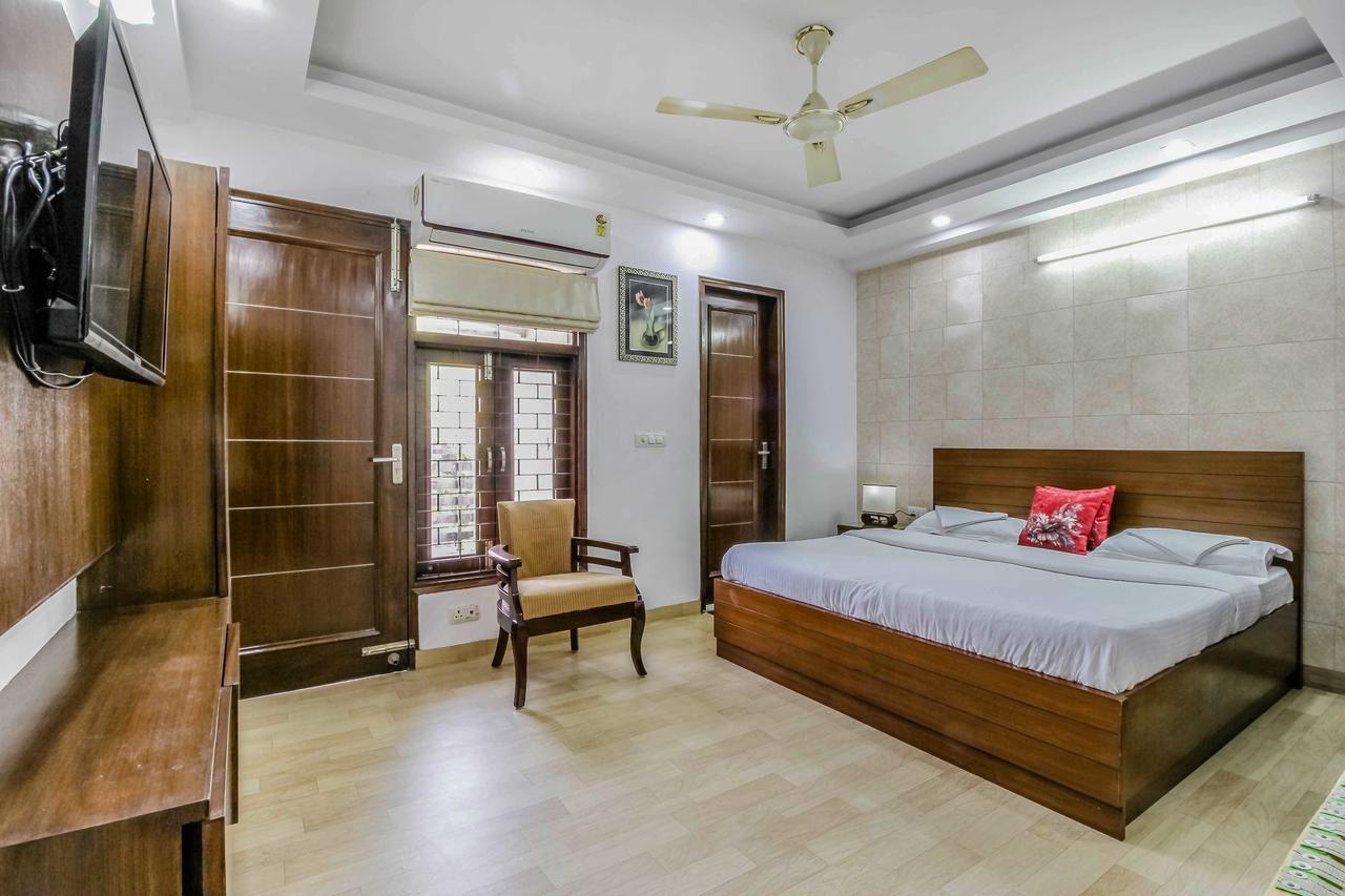 New India Home Stay New Delhi Buitenkant foto