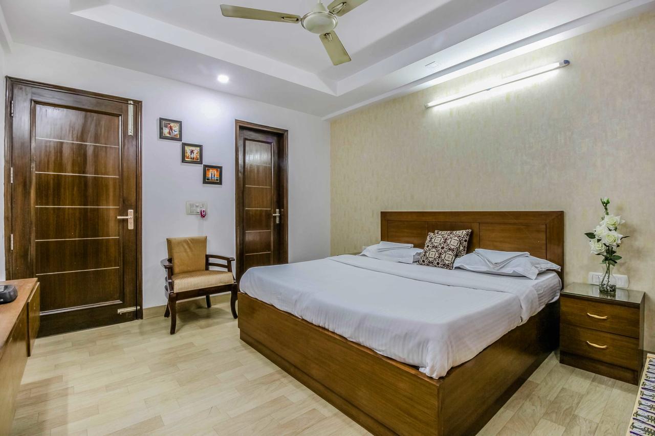 New India Home Stay New Delhi Buitenkant foto