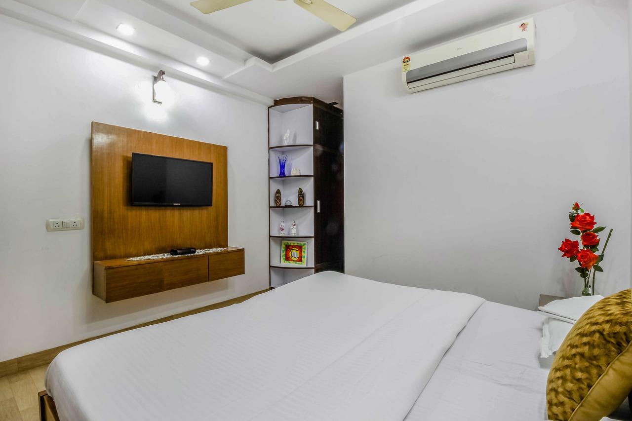 New India Home Stay New Delhi Buitenkant foto